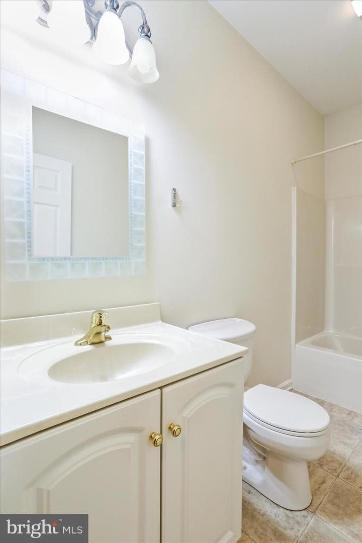 624 Trafalgar Drive photo 25