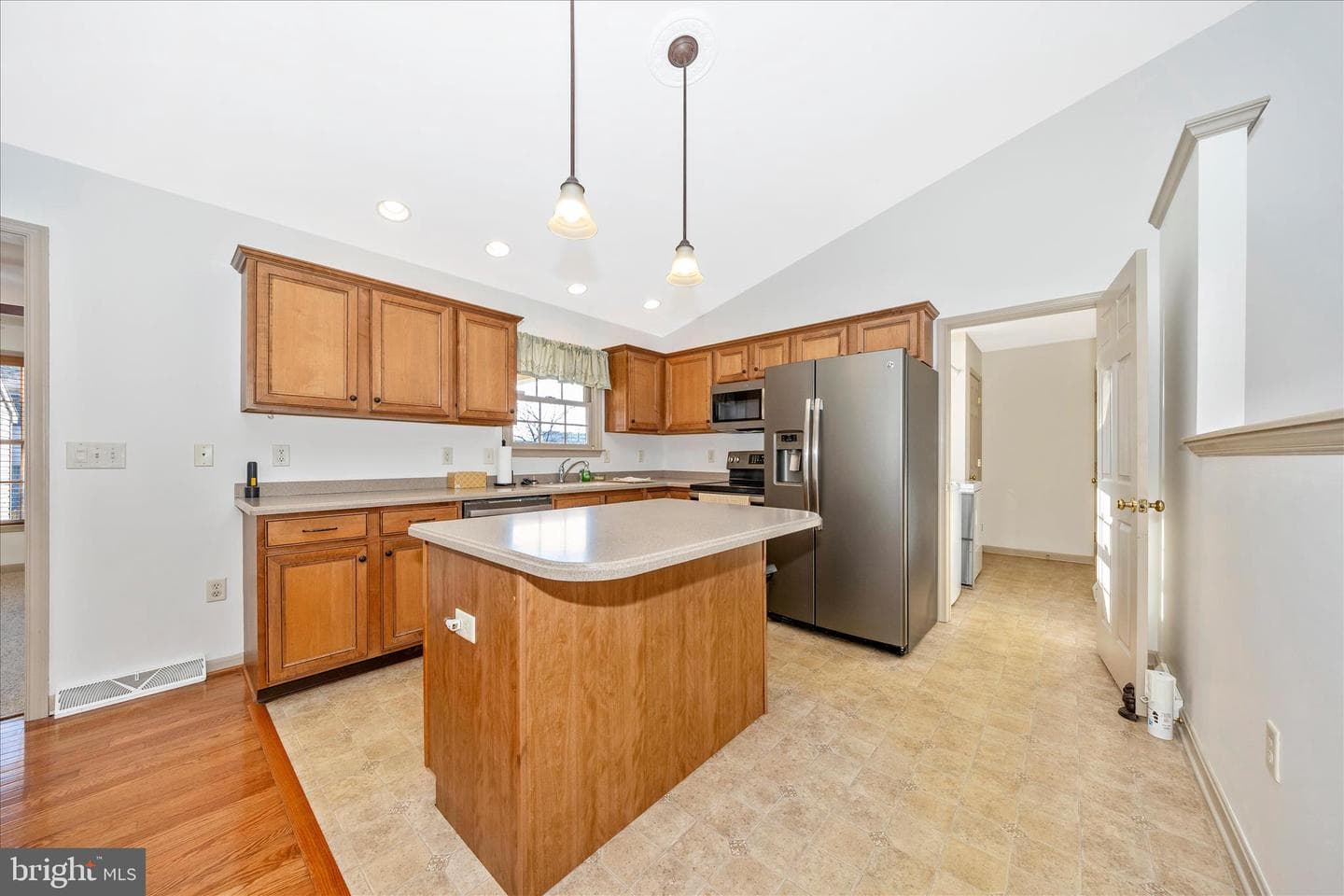 223 Montclair Court photo 10