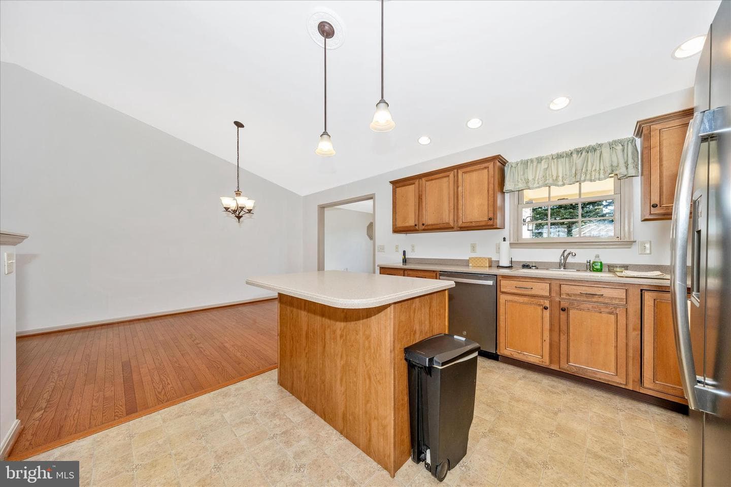 223 Montclair Court photo 13