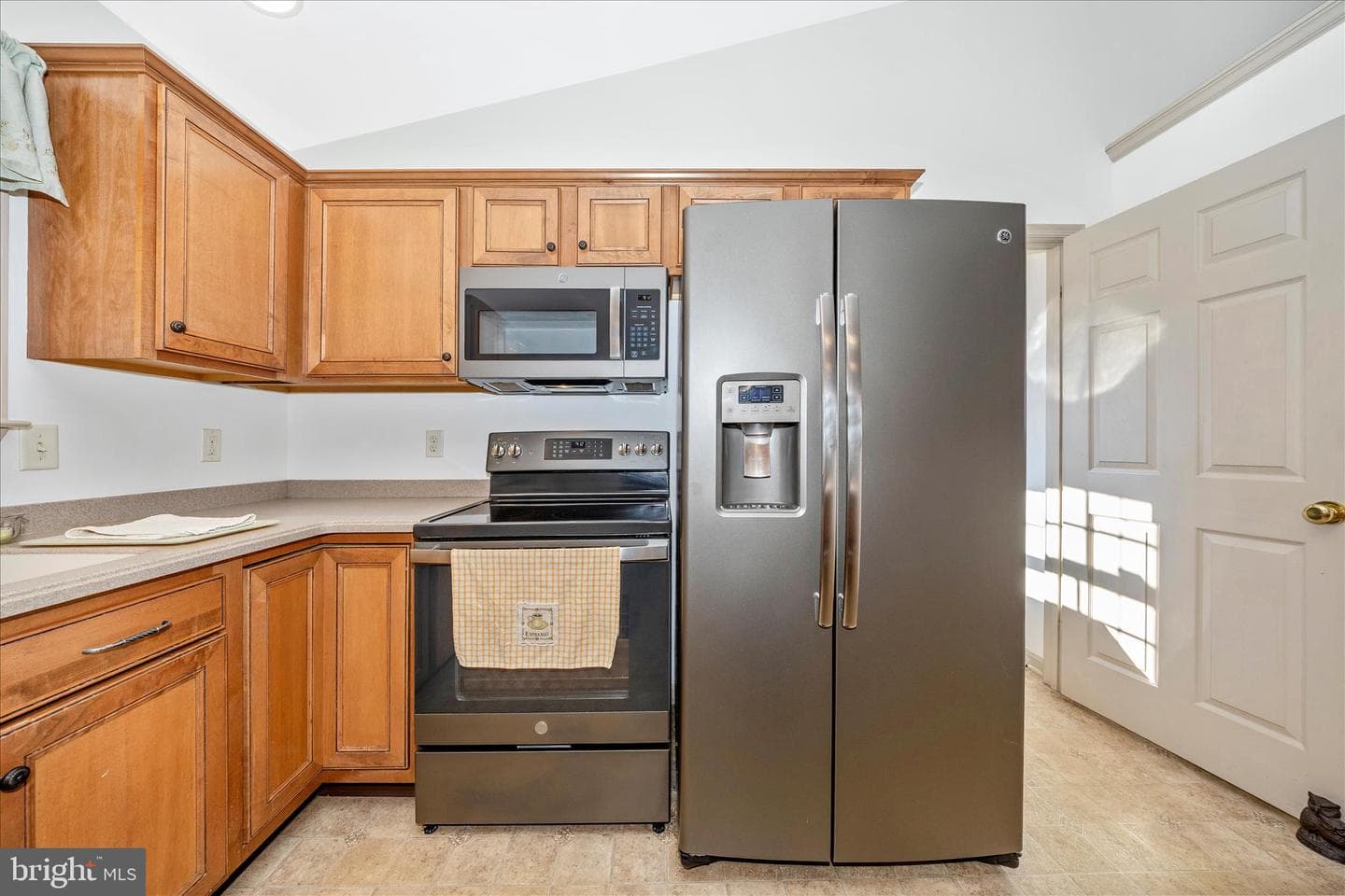 223 Montclair Court photo 15