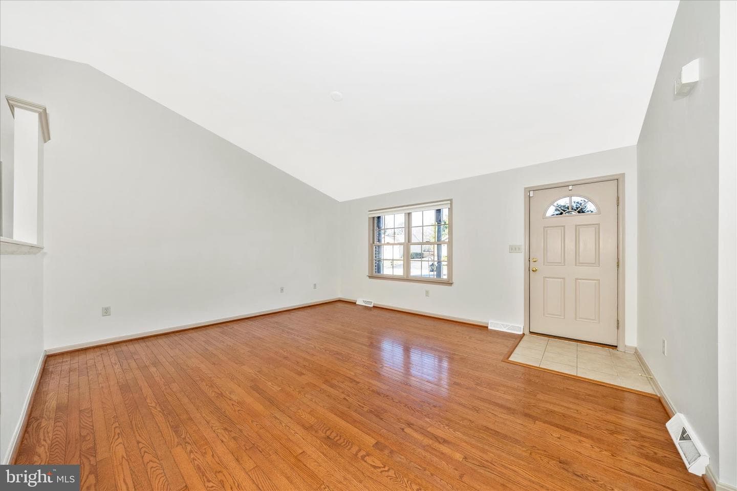 223 Montclair Court photo 2