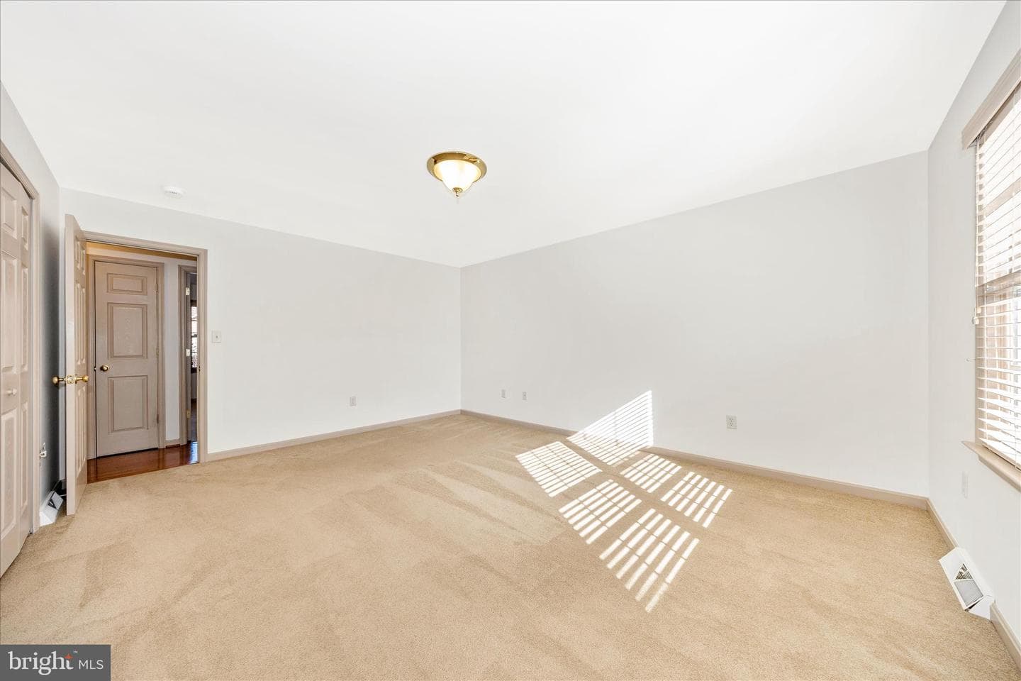 223 Montclair Court photo 22