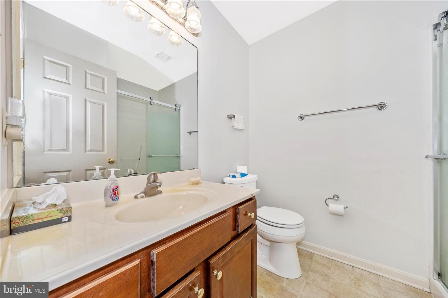 223 Montclair Court photo 23