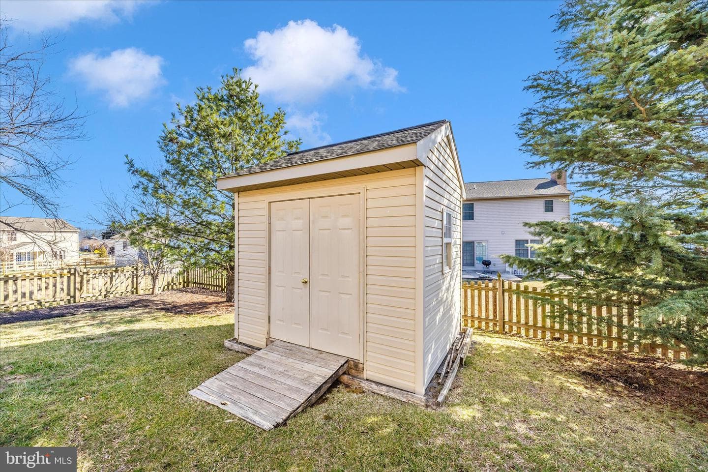 223 Montclair Court photo 48