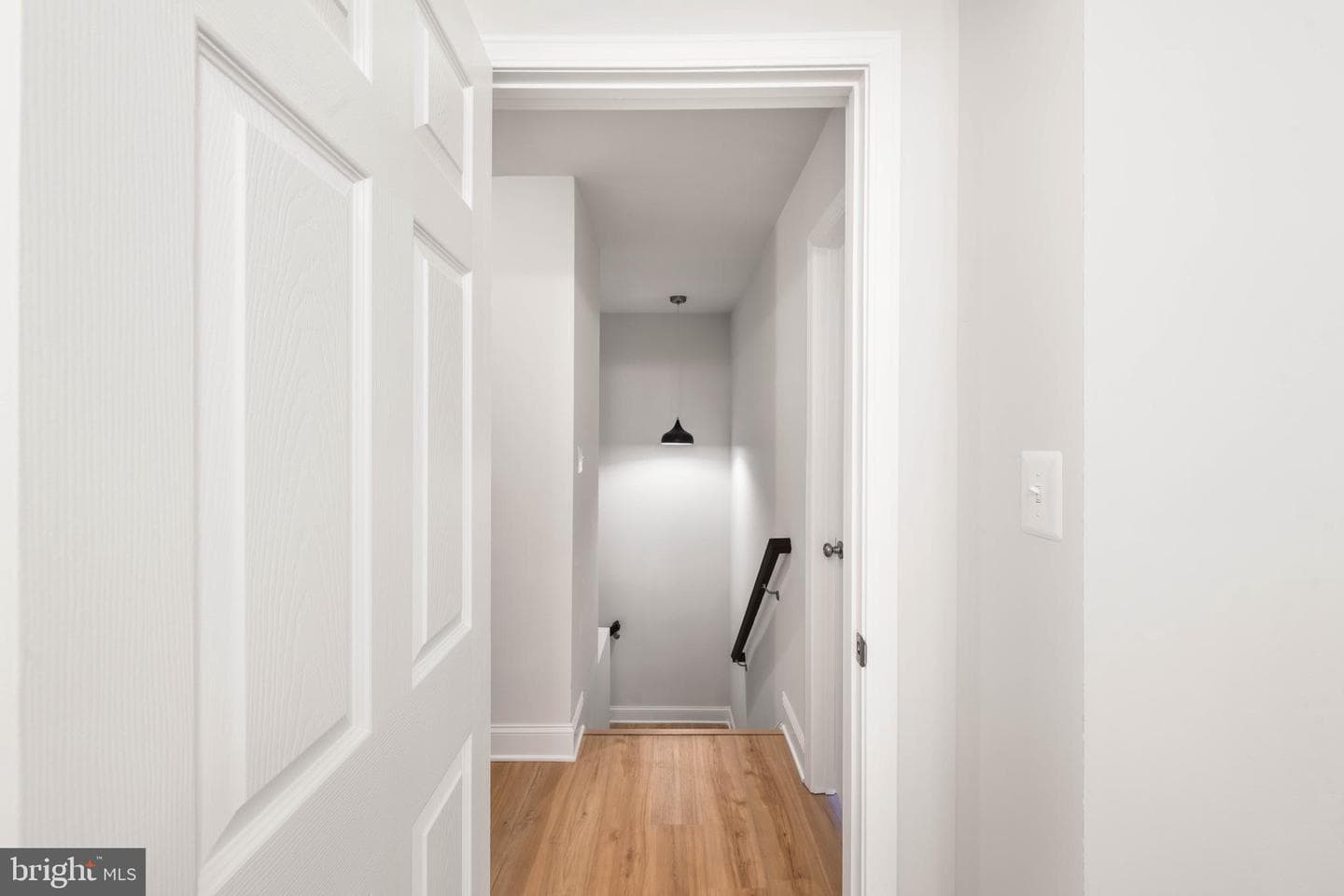 490 Mitchell Avenue photo 10