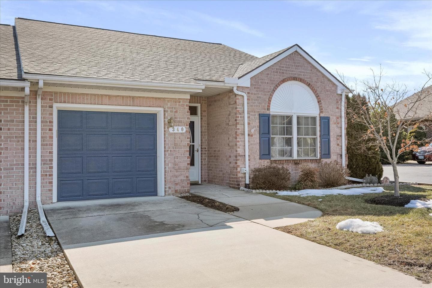 340 Sunbrook Lane photo 3