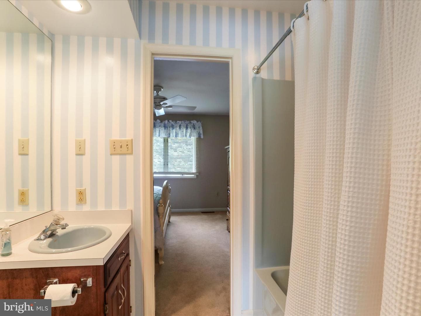 11025 Eastwood Drive photo 38