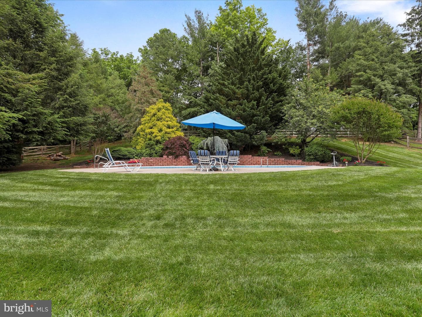 11025 Eastwood Drive photo 48