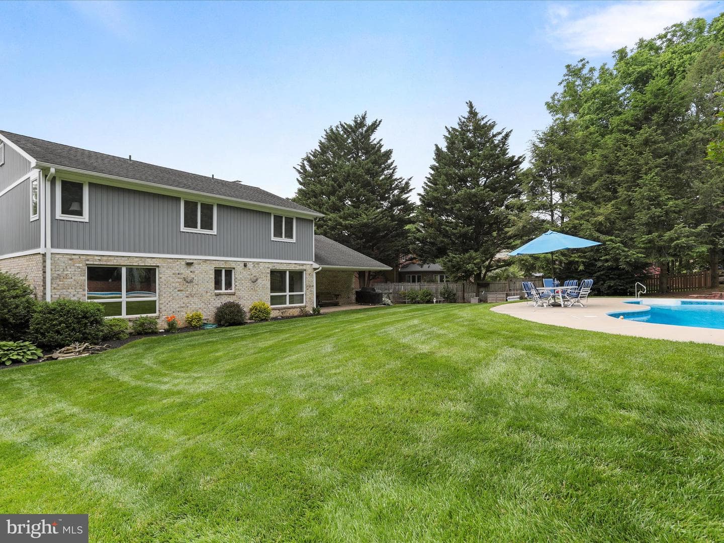 11025 Eastwood Drive photo 55