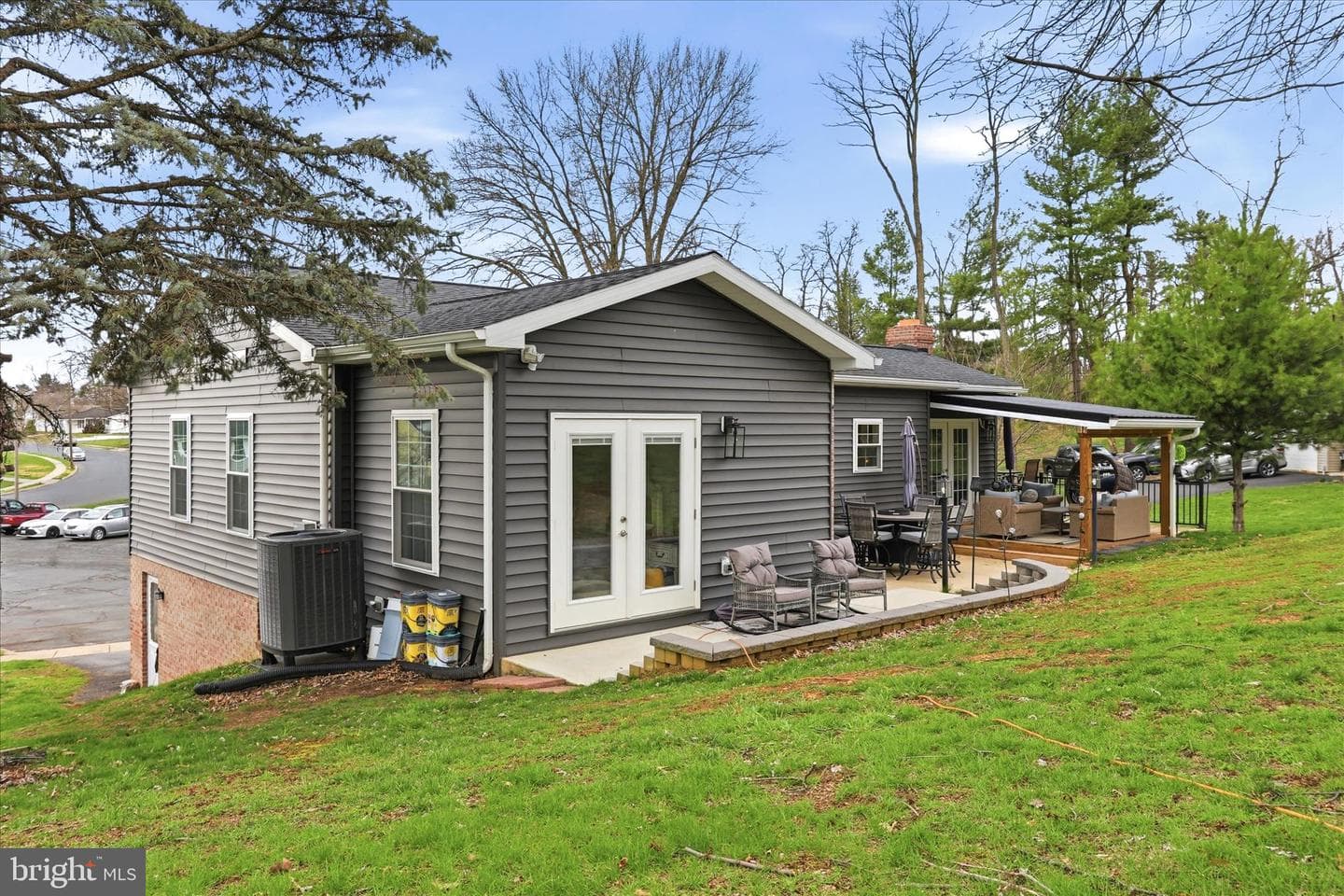 1341 Outer Drive photo 32