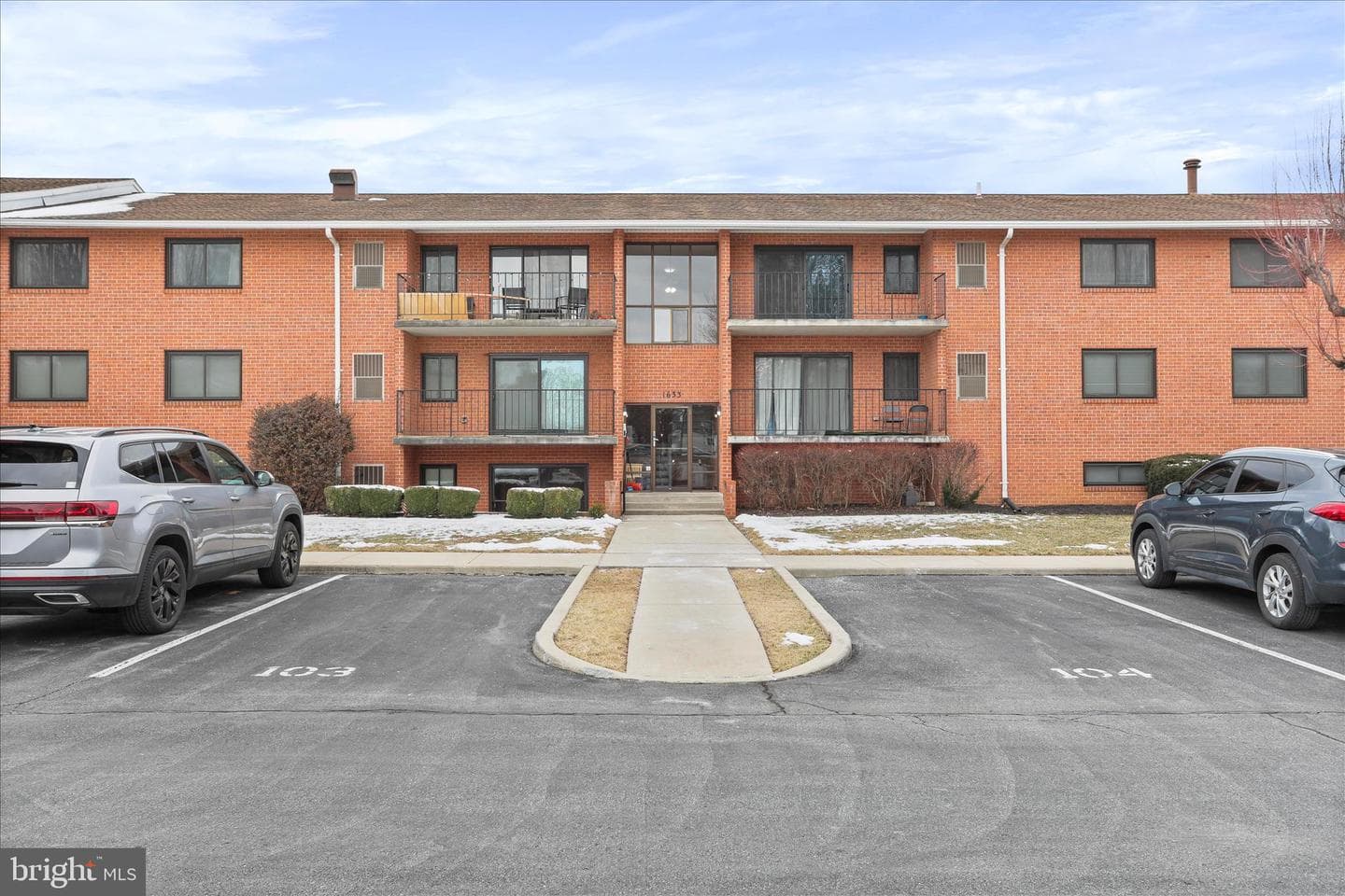 1633 Edgewood Place #1 photo 2