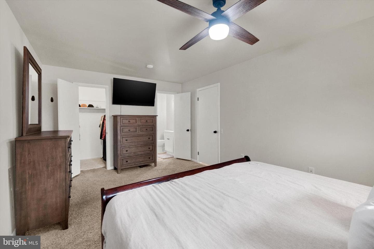 1633 Edgewood Place #201 photo 16