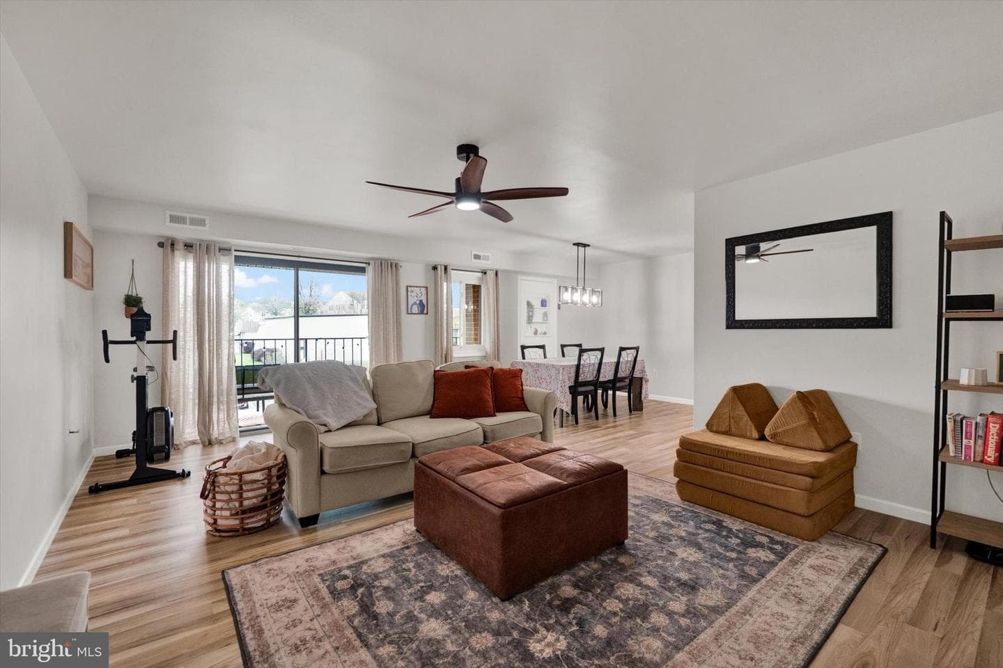 1633 Edgewood Place #201 photo 3