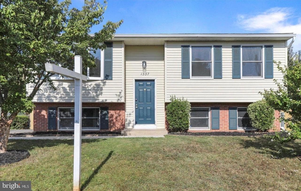 1337 Cedarwood Drive, Hagerstown