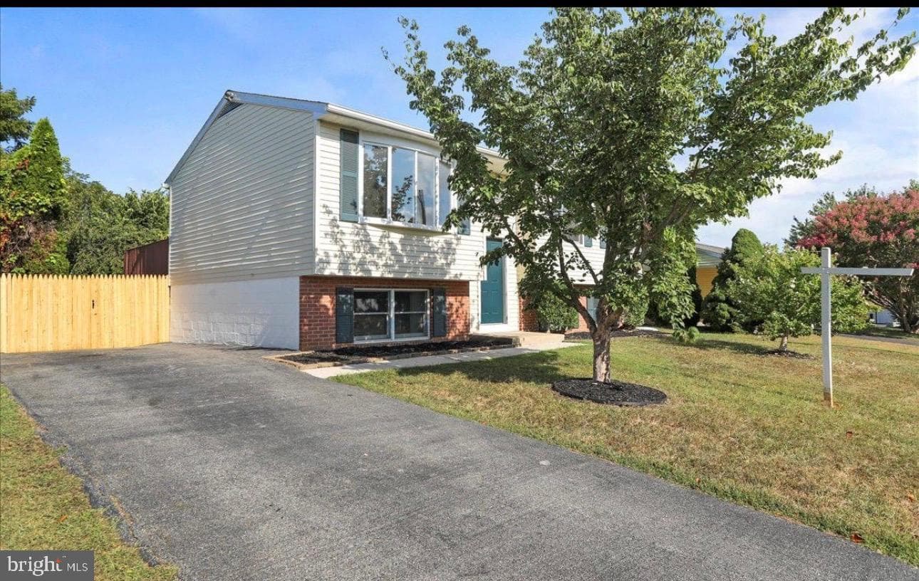1337 Cedarwood Drive photo 3