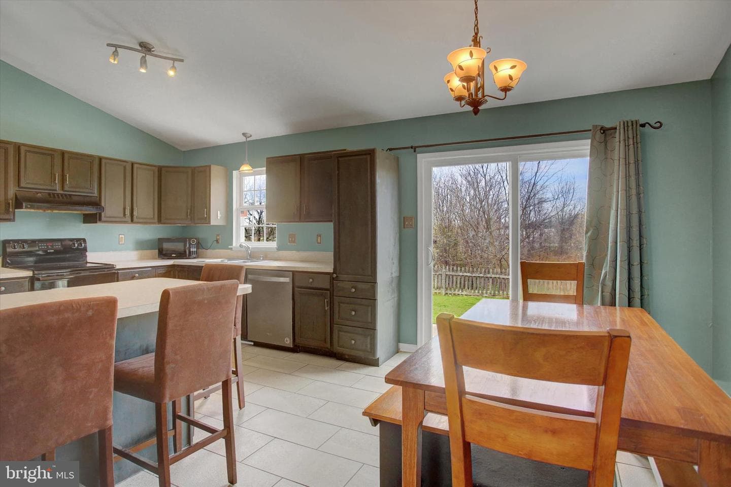 10204 Bear Creek Drive photo 10