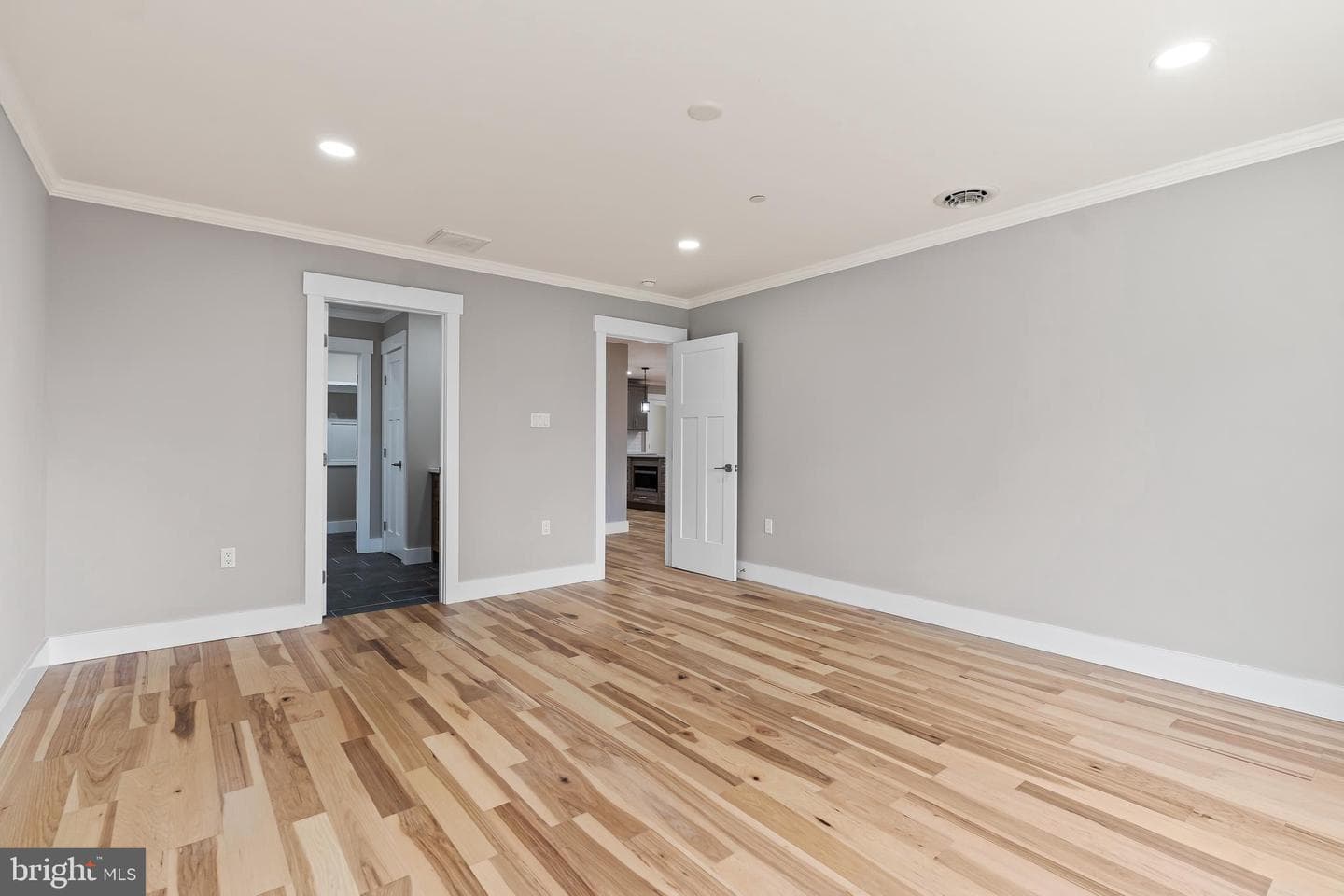 18212 Woodside Drive photo 23
