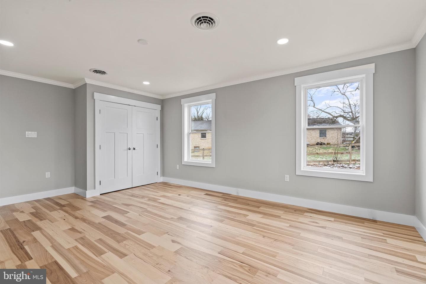 18212 Woodside Drive photo 32