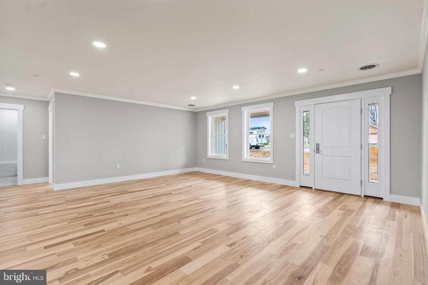 18212 Woodside Drive photo 6
