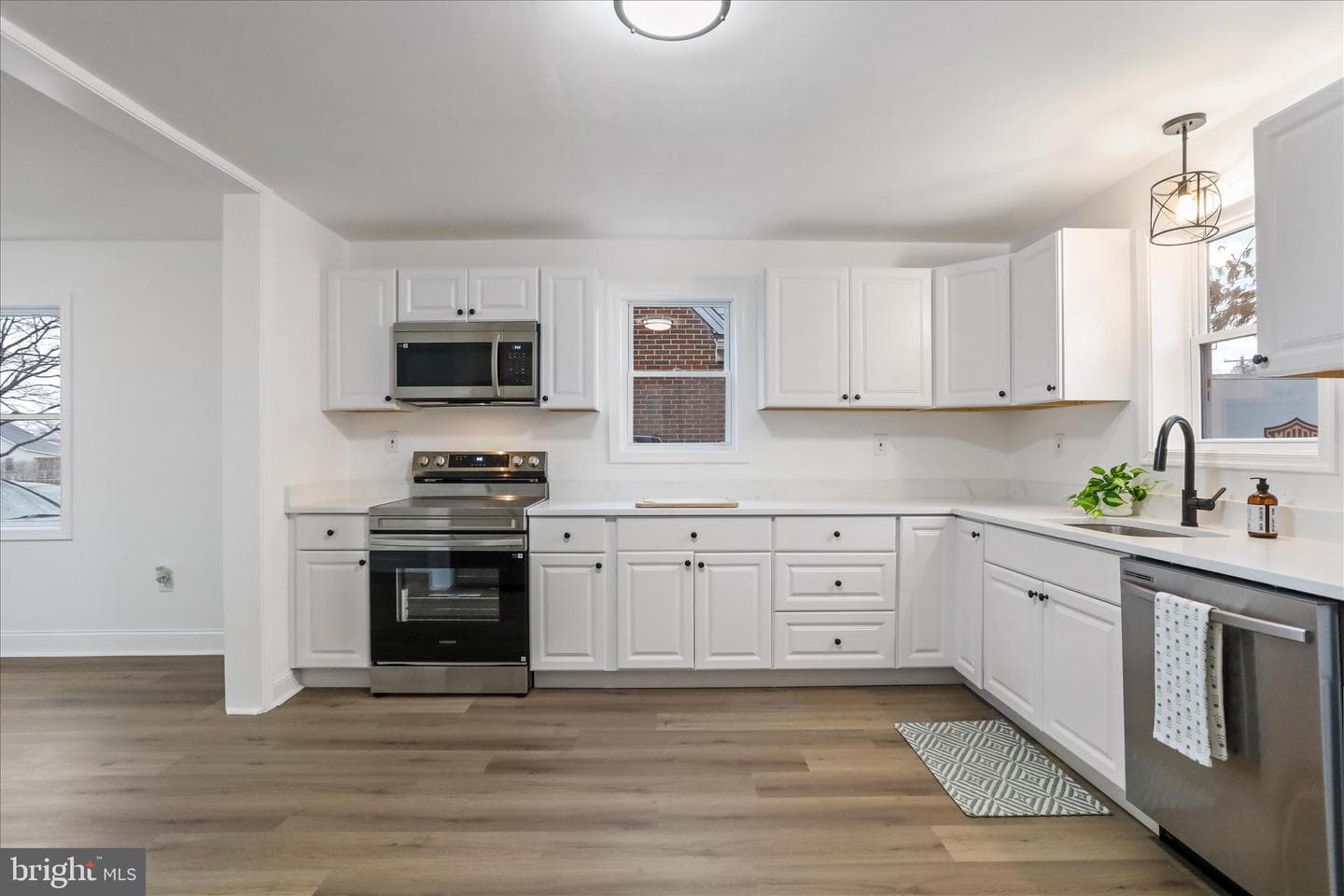 11424 Englewood Road photo 14