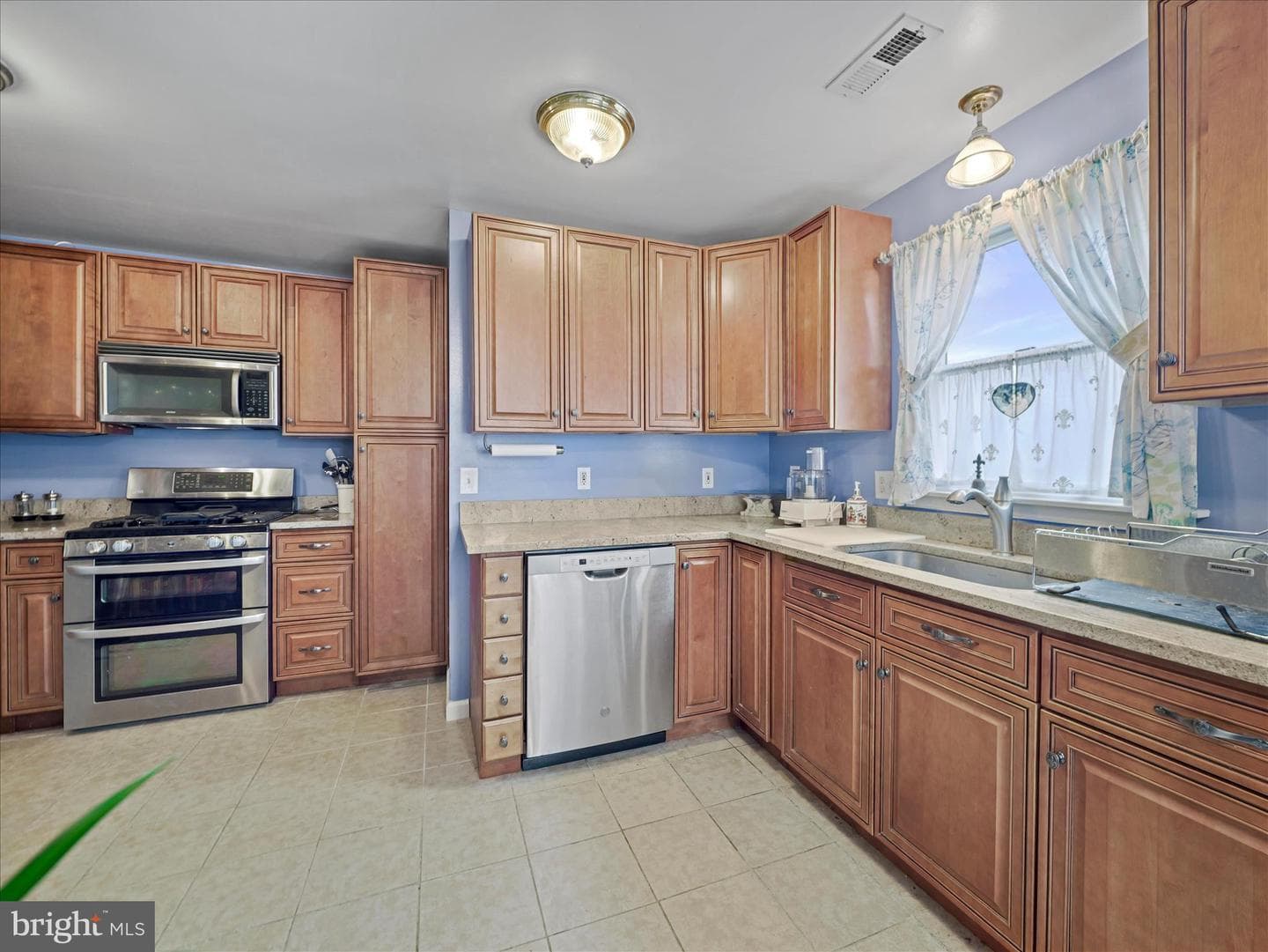 1108 Virginia Avenue photo 12