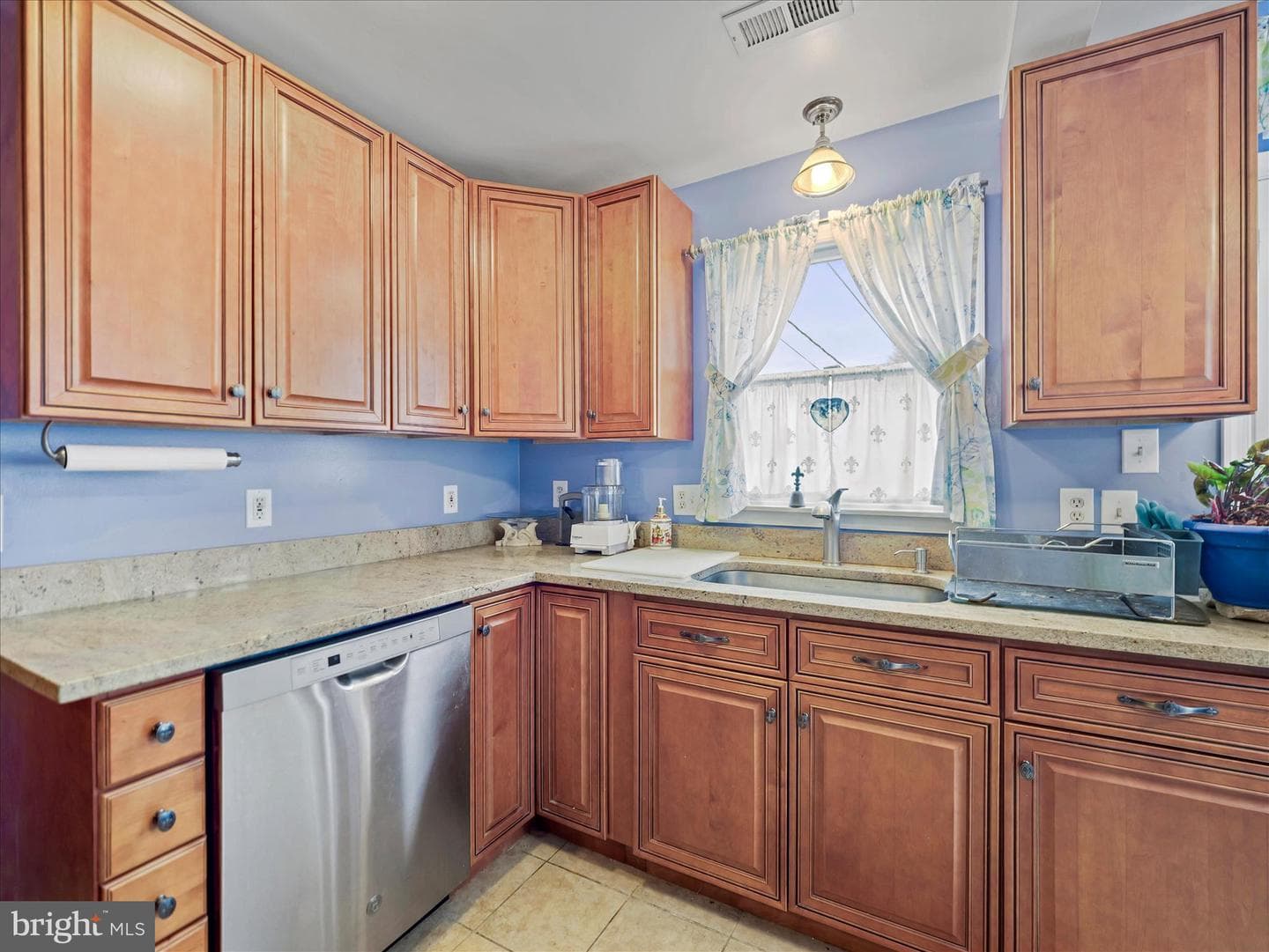 1108 Virginia Avenue photo 16