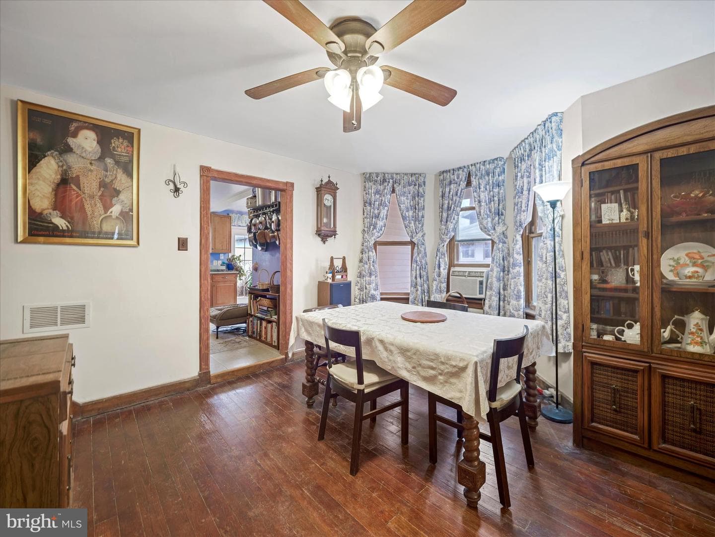 1108 Virginia Avenue photo 9