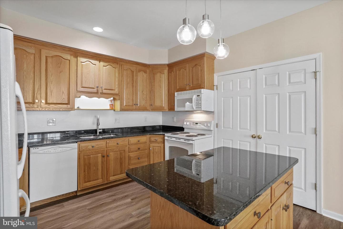 14222 Shelby Circle photo 8