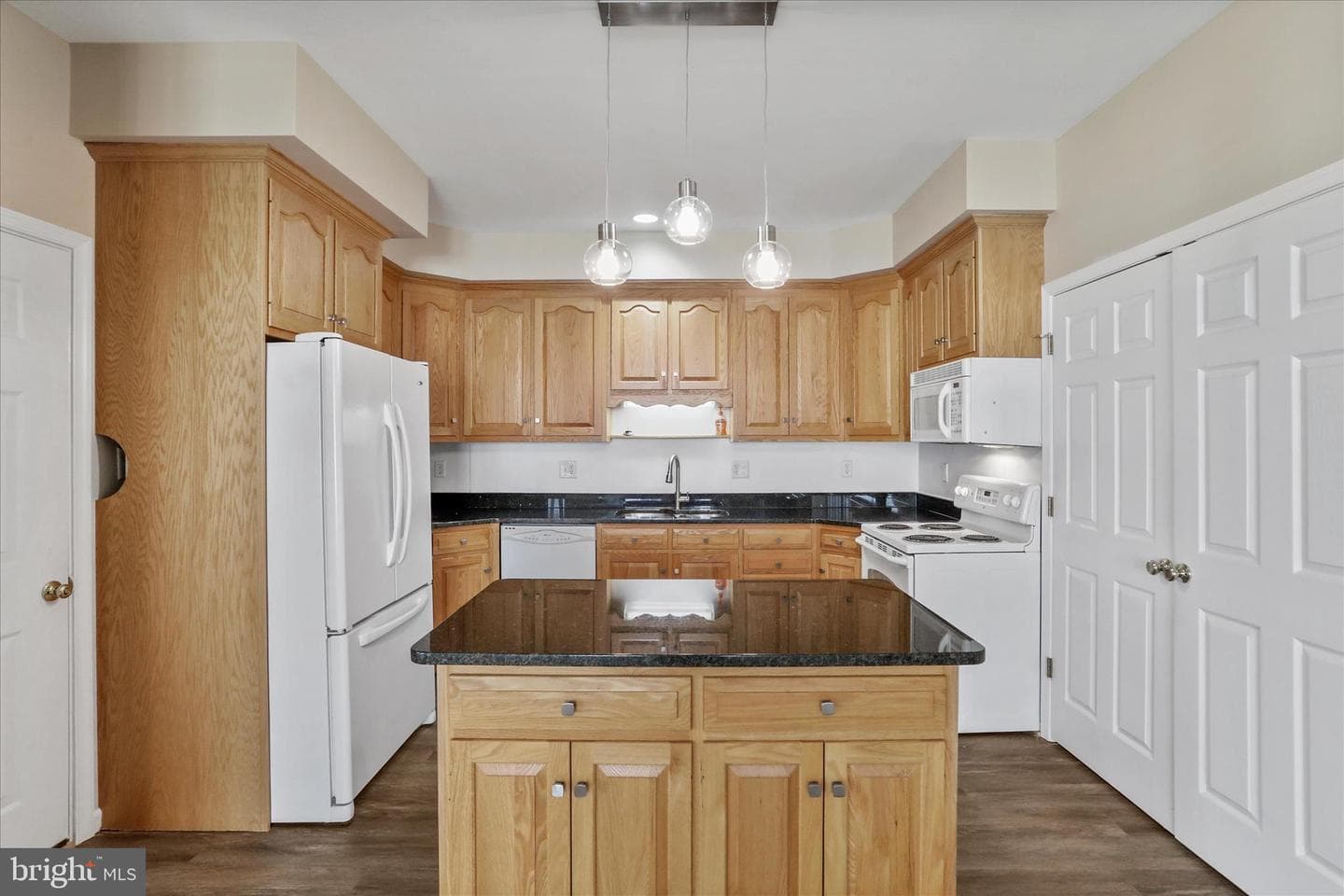 14222 Shelby Circle photo 9