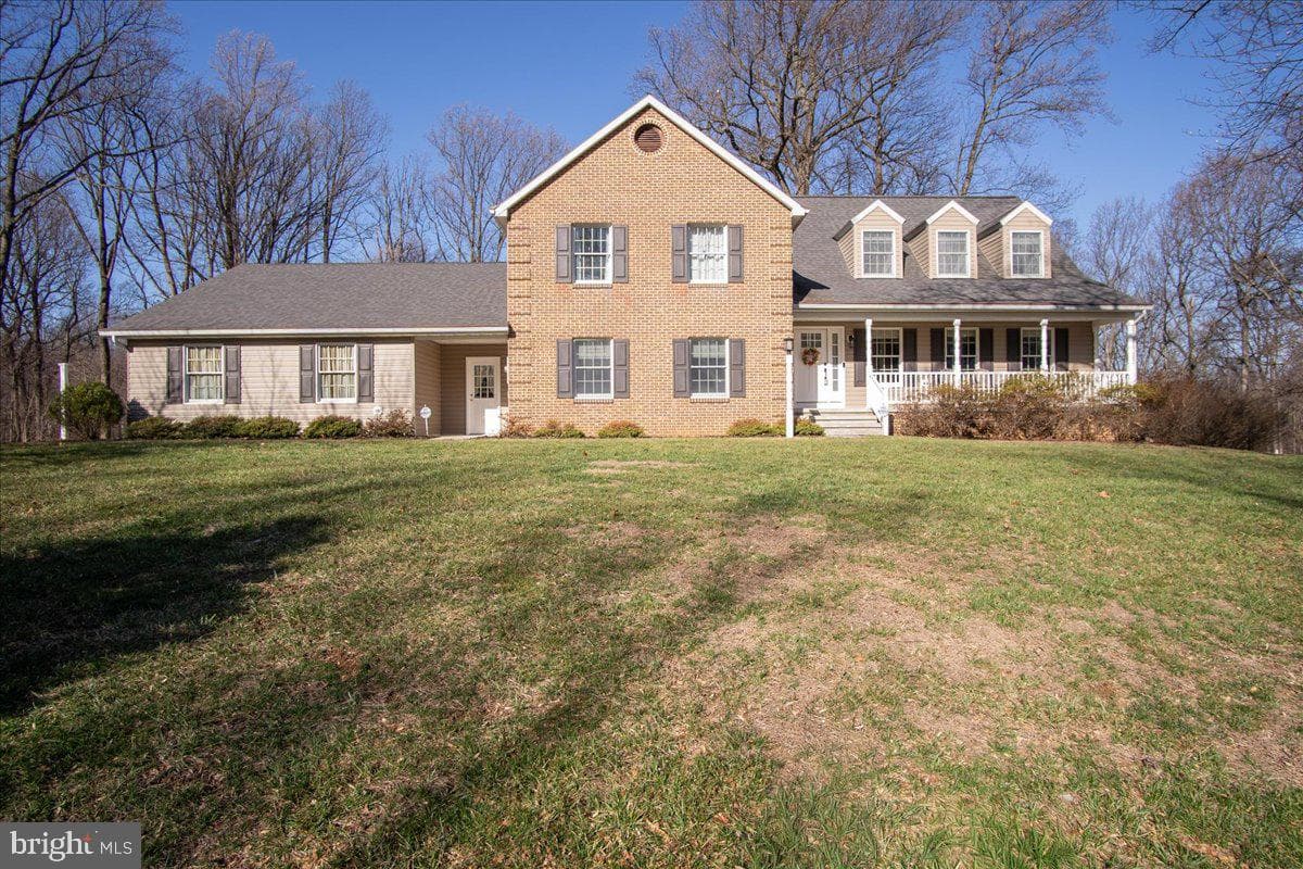 8704 Jans Court