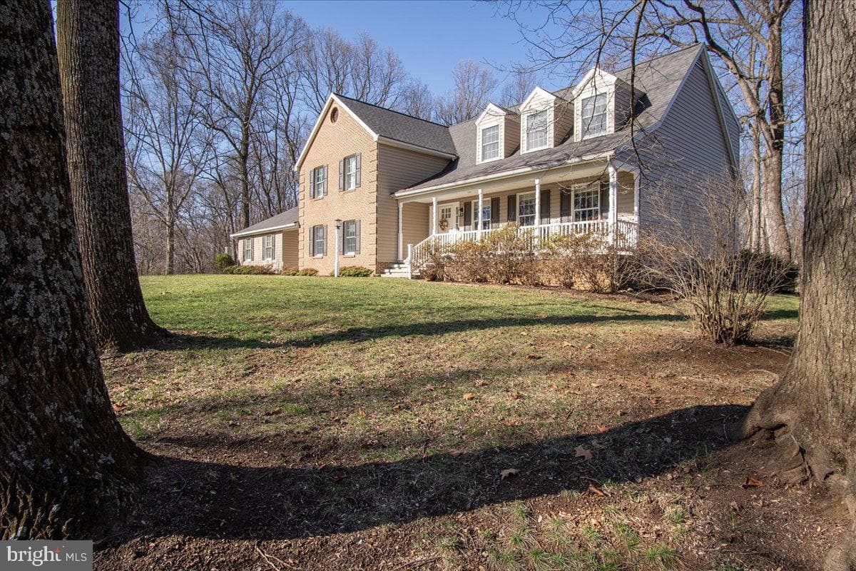 8704 Jans Court photo 2