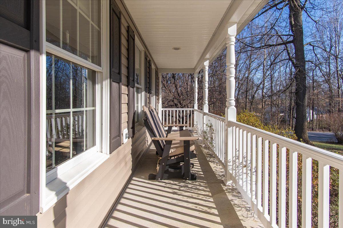 8704 Jans Court photo 3