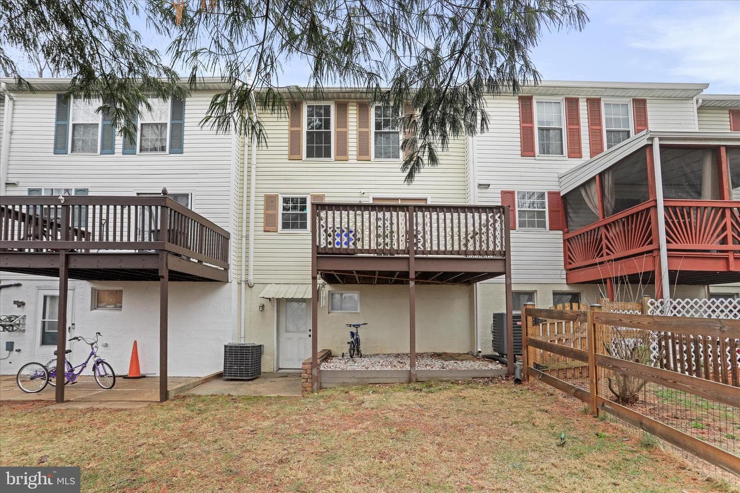 244 Lily Court photo 32
