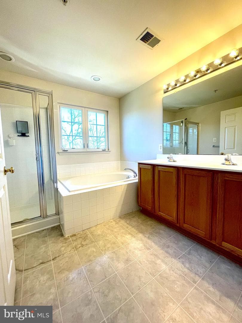 17655 Gettysburg Way photo 8