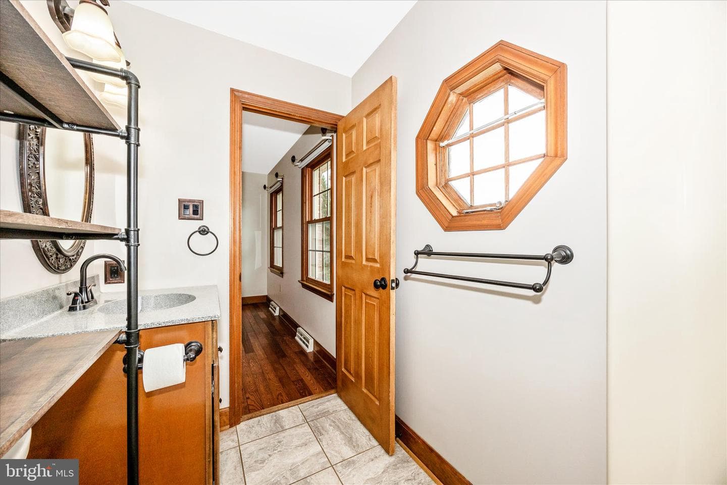 47 Stanford Road photo 27
