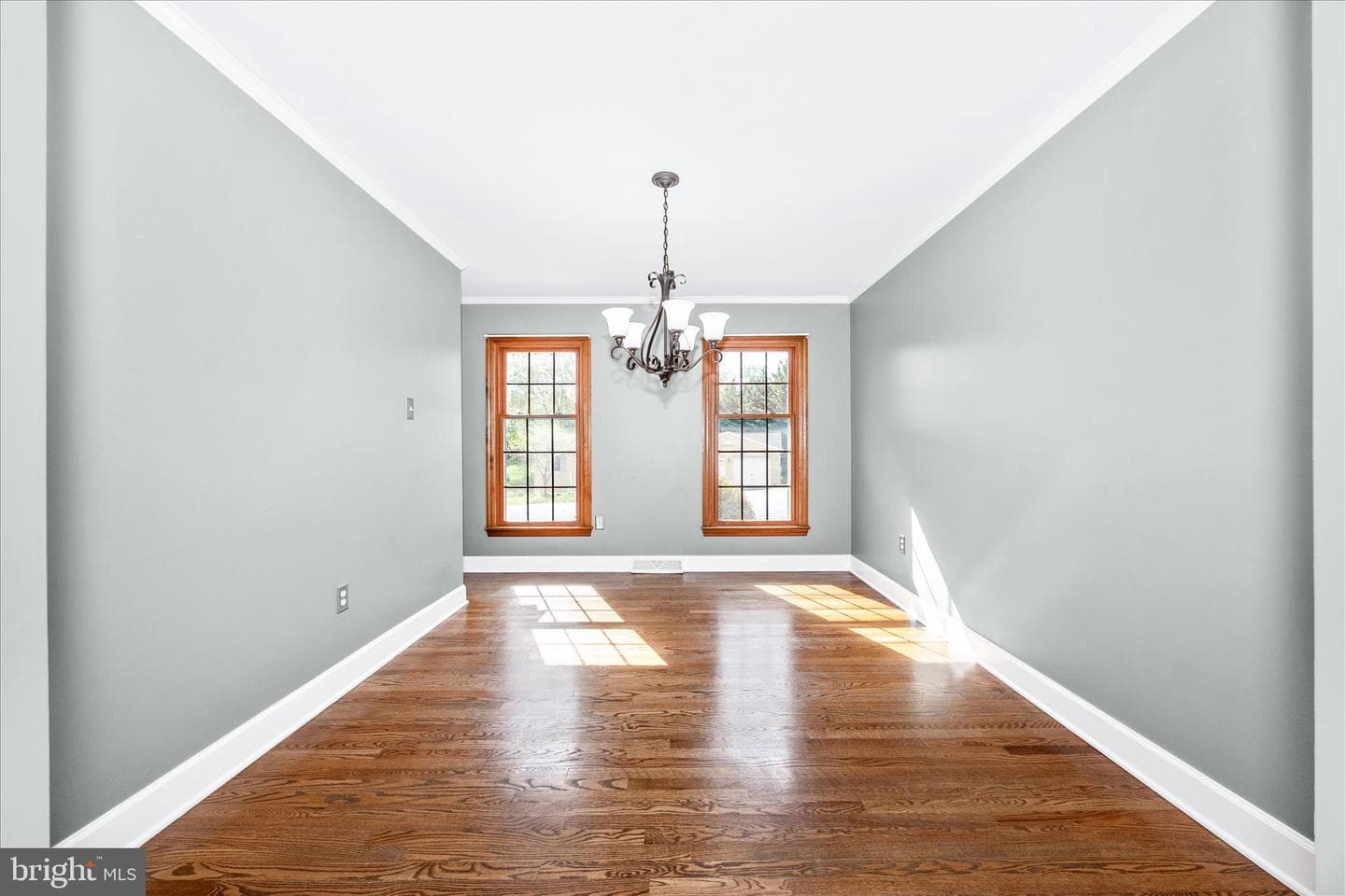 47 Stanford Road photo 9