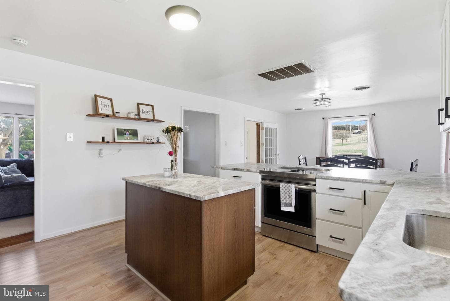 20767 Beaver Creek Road photo 16
