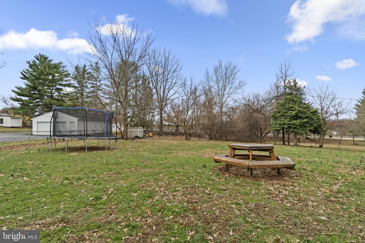 20767 Beaver Creek Road photo 37