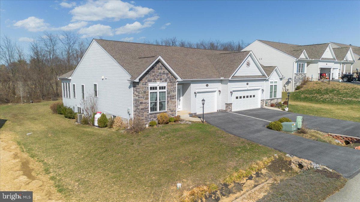 13880 Patriot Way photo 27