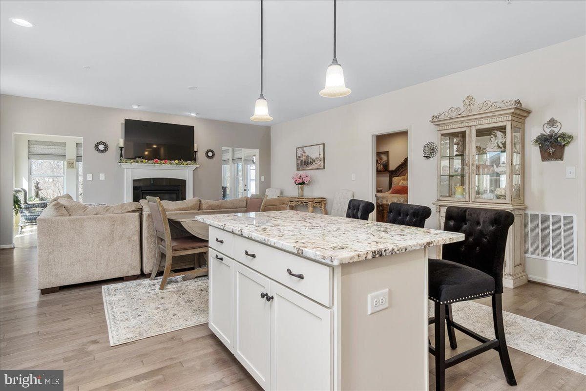 13880 Patriot Way photo 6