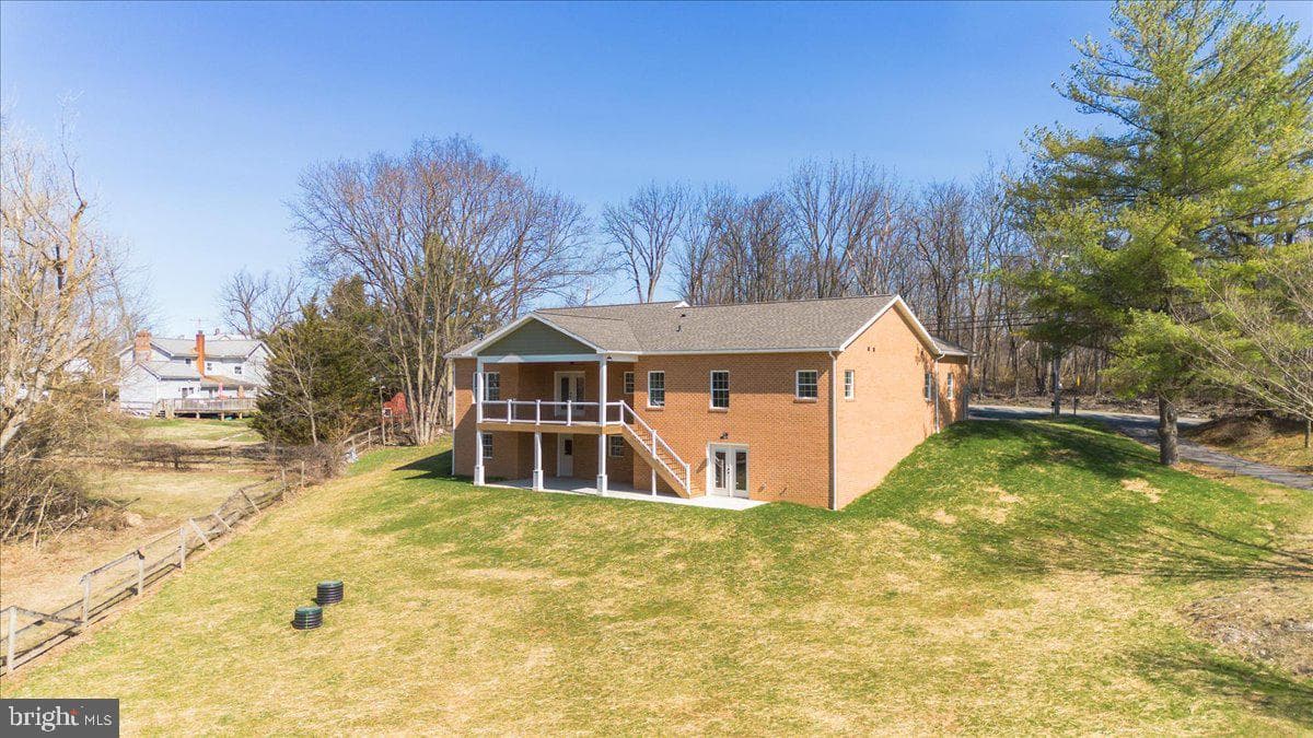 21611 Leitersburg Smithsburg Road photo 42