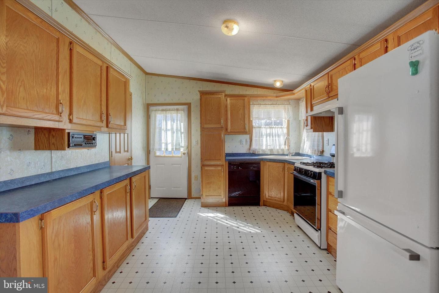 11906 Heather Drive photo 12