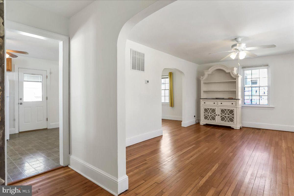 1114 W Washington Street photo 3