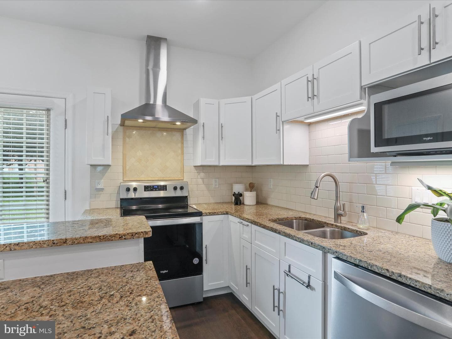 9812 Pembroke Drive photo 87
