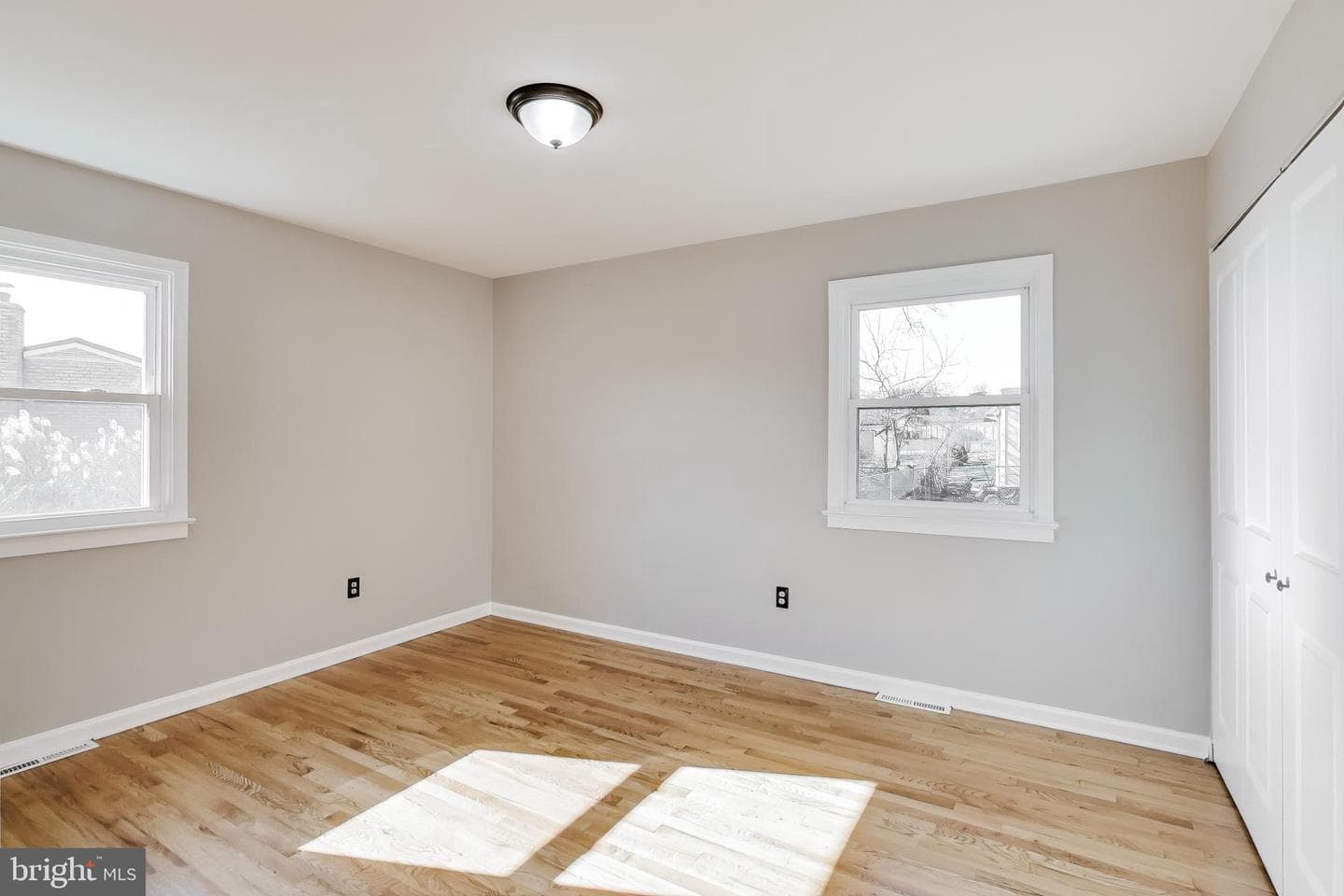 10810 Rosewood Drive photo 12