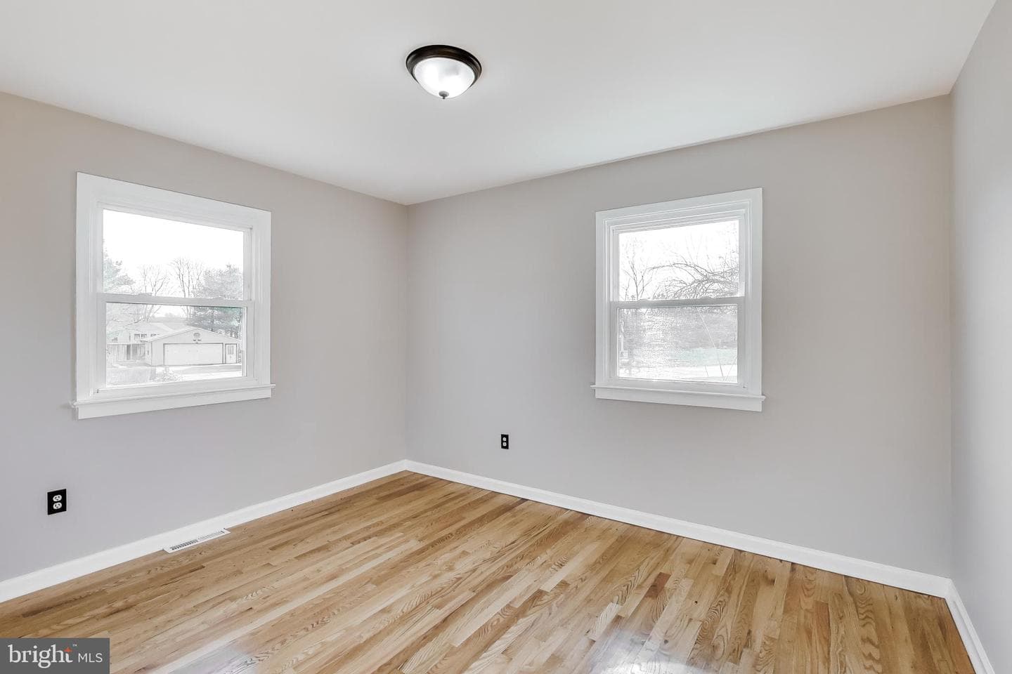 10810 Rosewood Drive photo 16