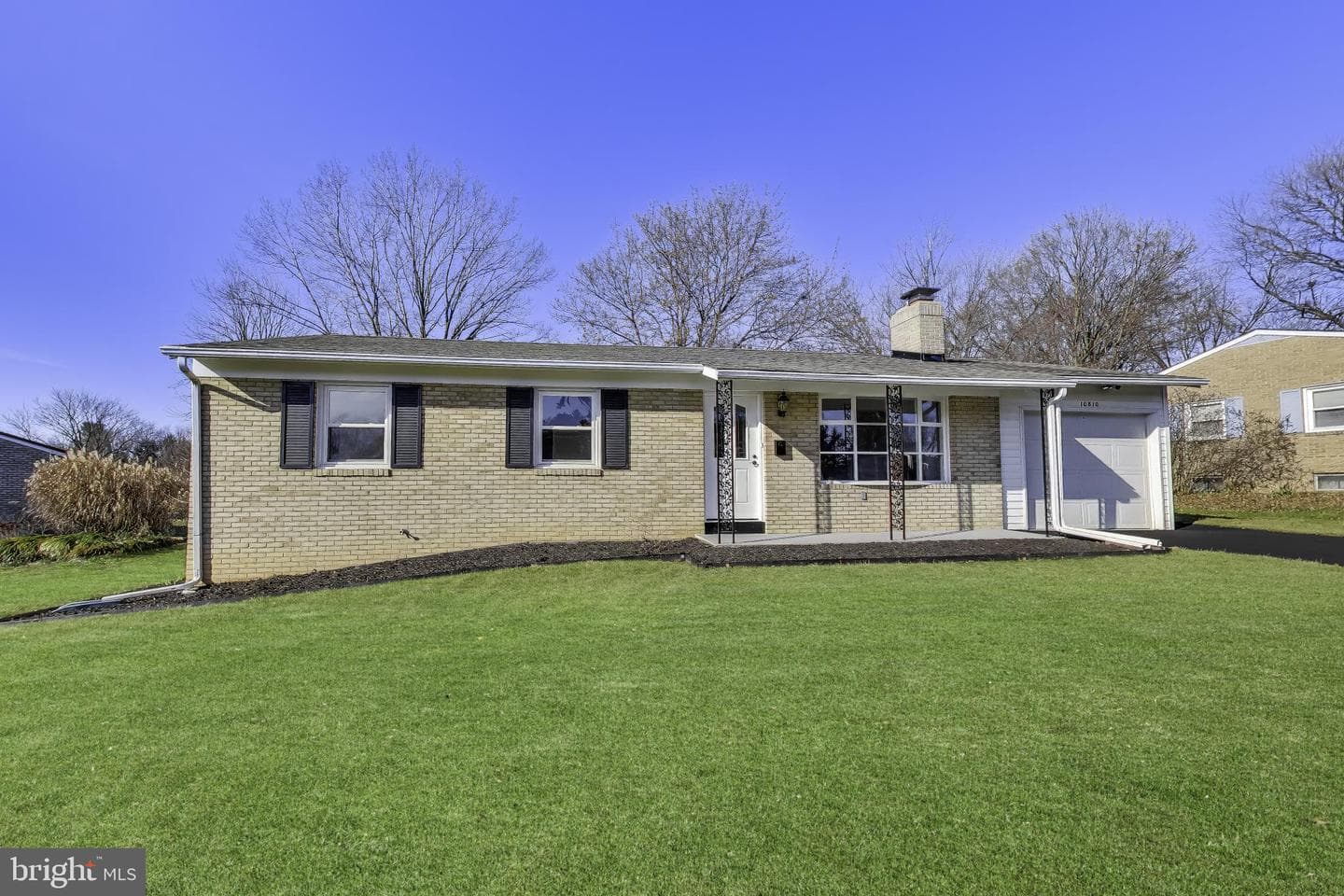 10810 Rosewood Drive photo 3