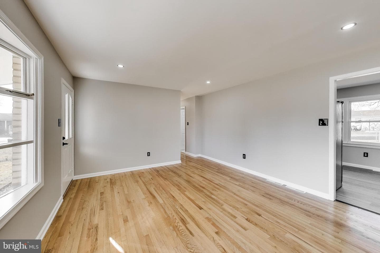 10810 Rosewood Drive photo 8