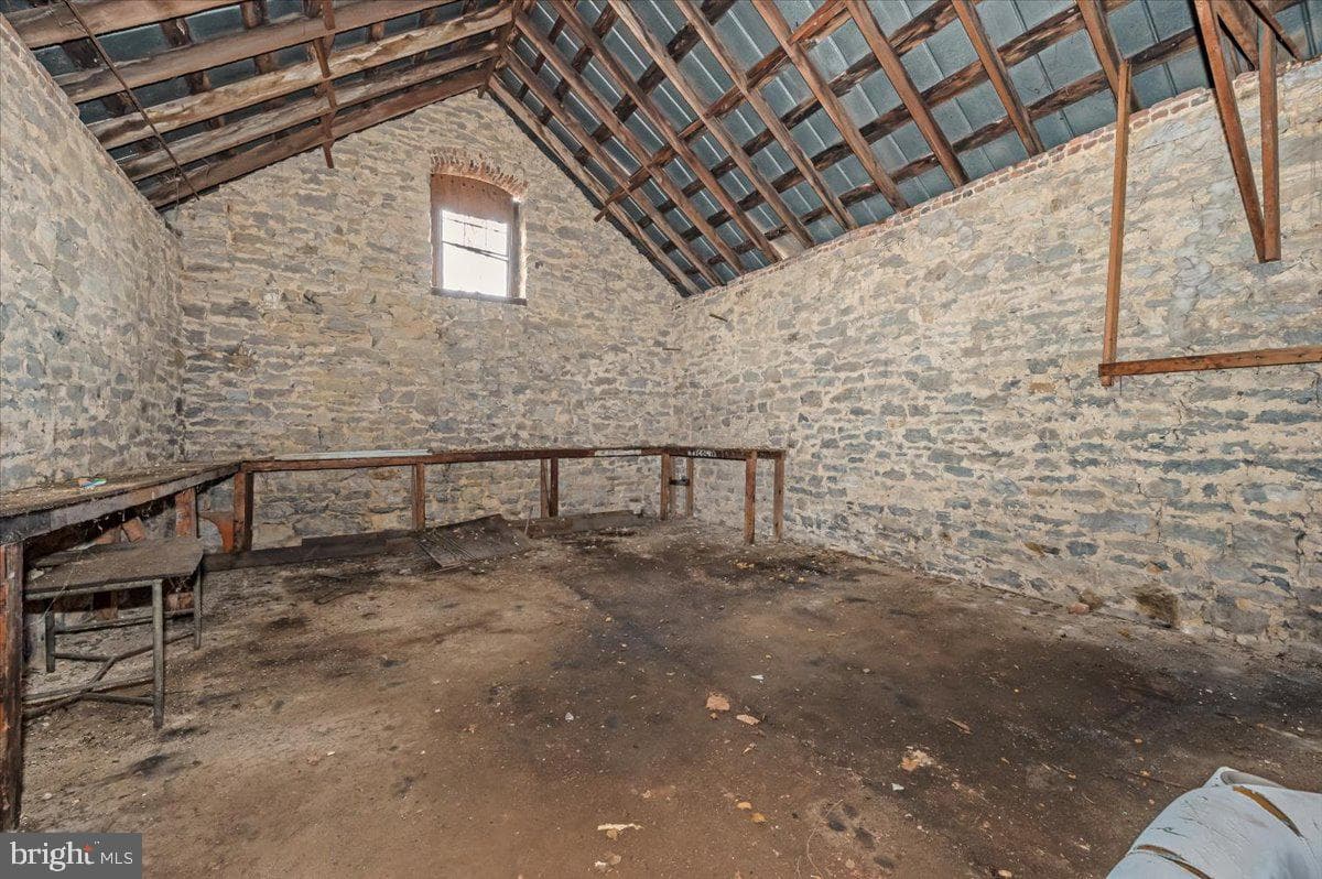 486 Antietam Drive photo 4