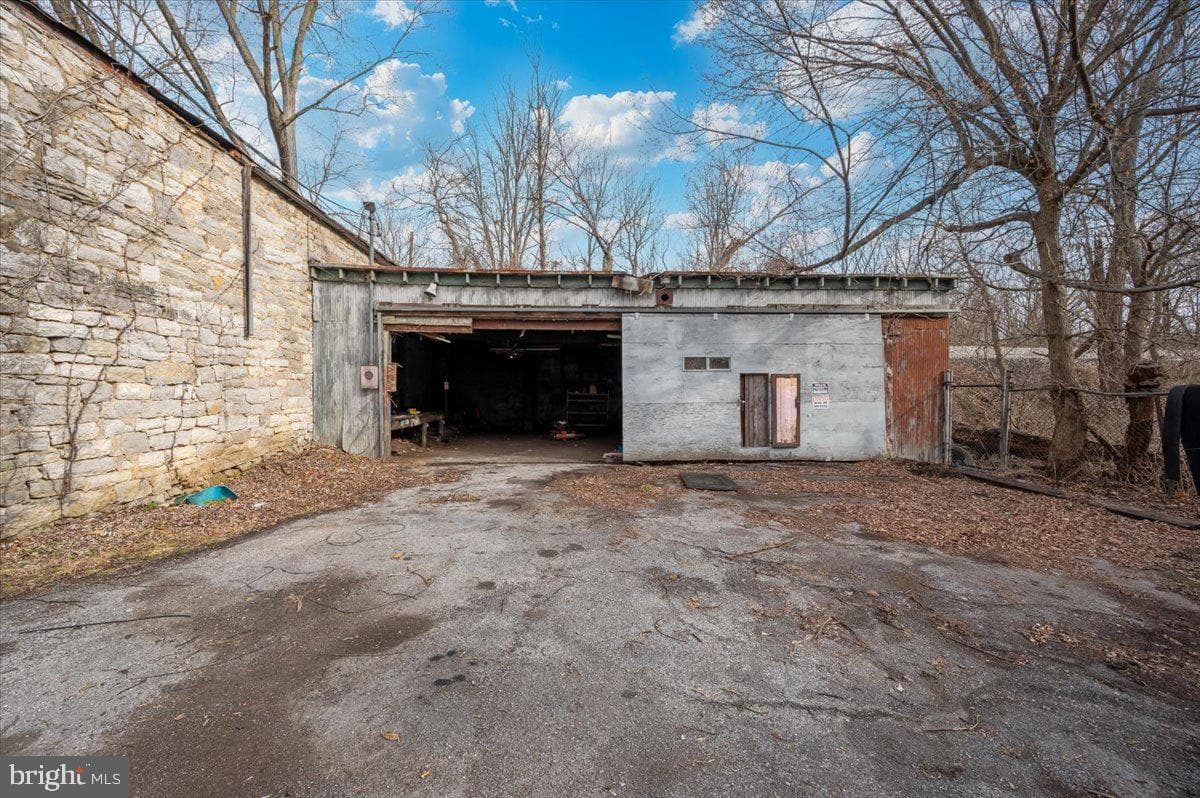 486 Antietam Drive photo 9